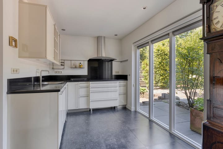 Foto 8 van Steenmakersstraat 10