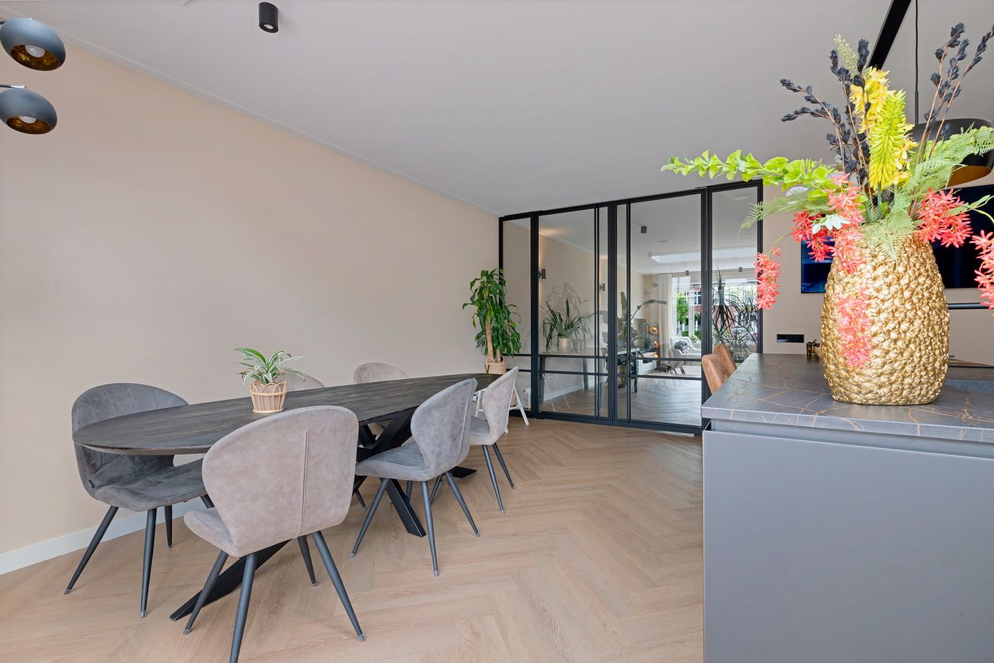 Photo 20 of Rozet 19