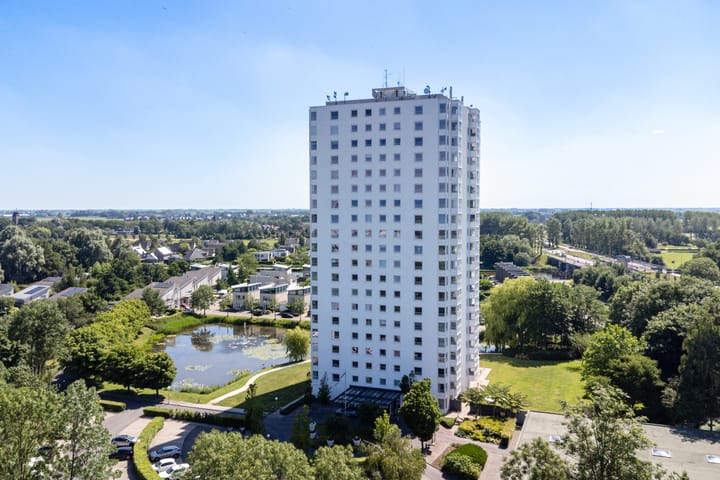 Foto 5 van Prins Clausplein 58