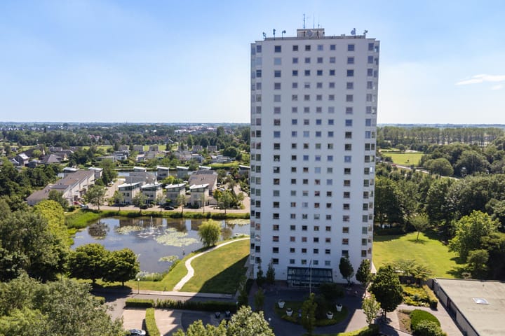 Foto 6 van Prins Clausplein 58