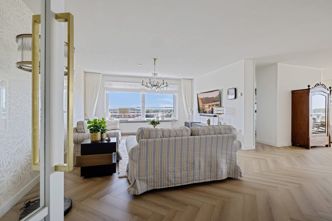 Foto 38 van Prins Clausplein 58