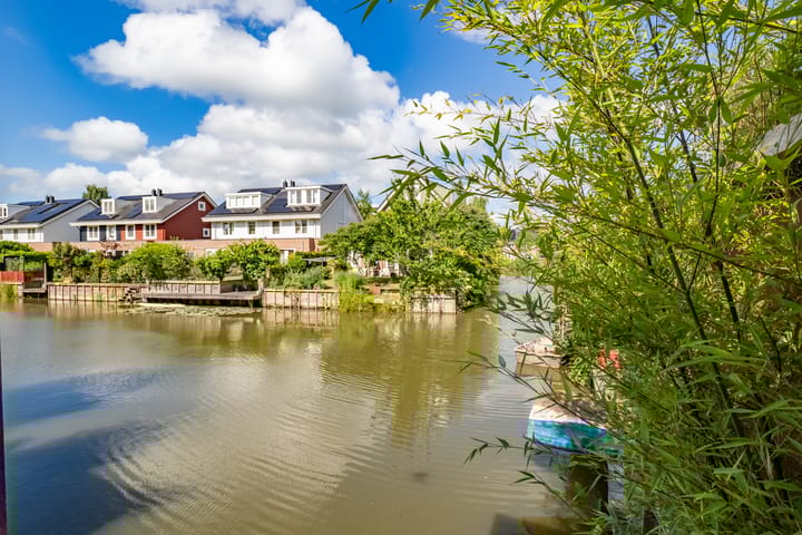 Foto 45 van Klokjesbloemlaan 11