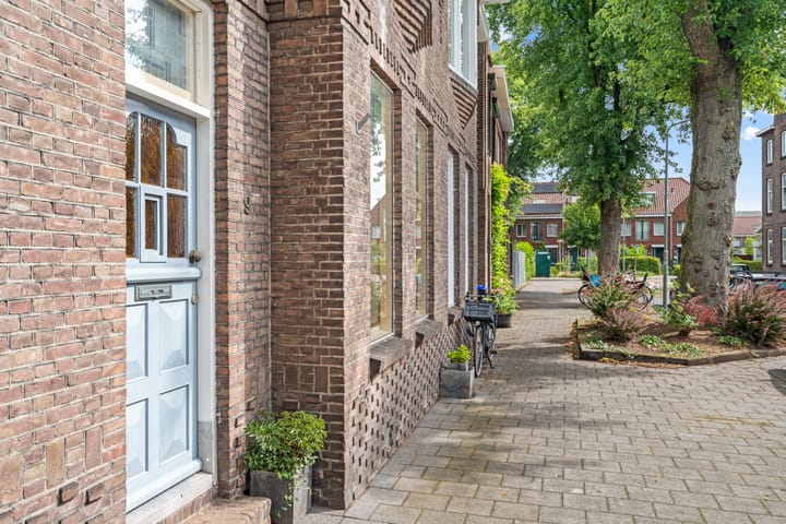 Foto 2 van Borneostraat 9