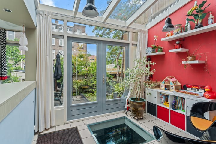 Foto 22 van Borneostraat 9