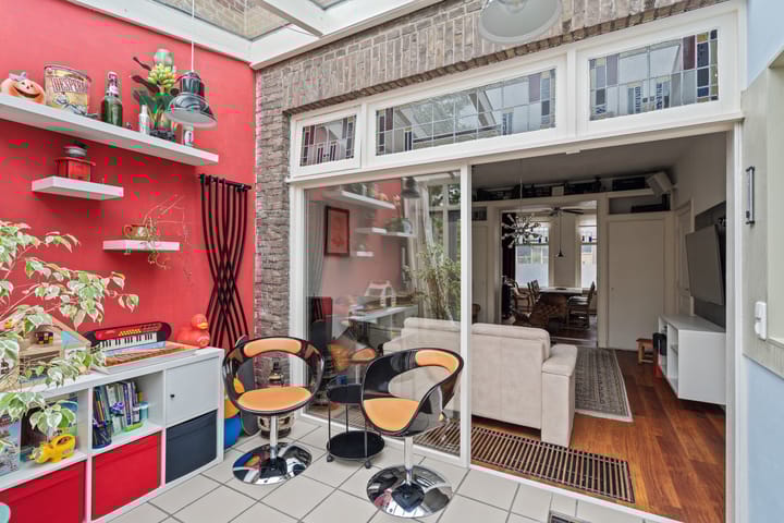 Foto 23 van Borneostraat 9