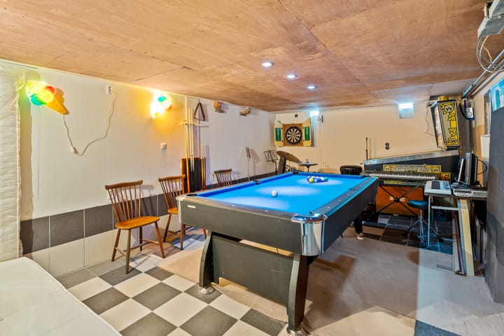 Foto 43 van Borneostraat 9