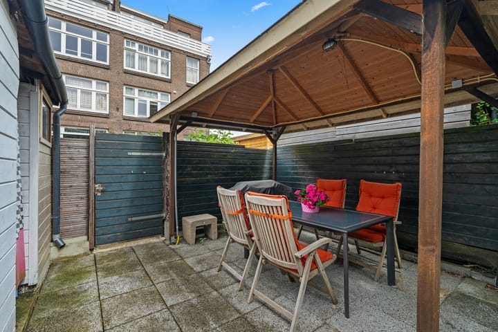 Foto 50 van Borneostraat 9