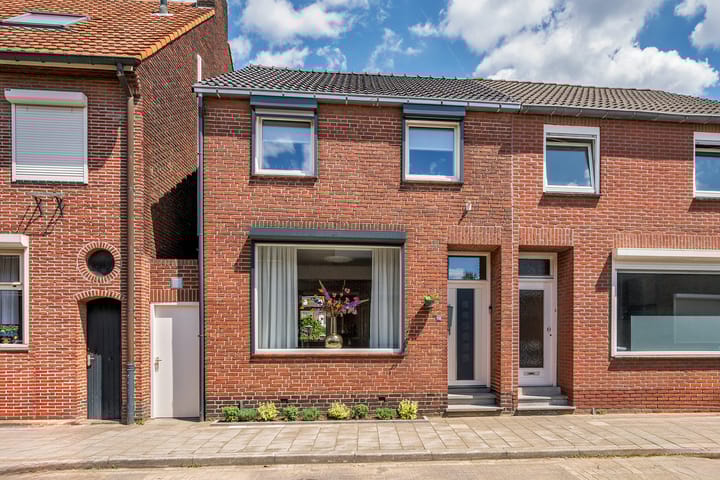 Foto 1 van Leeuwerikstraat 68