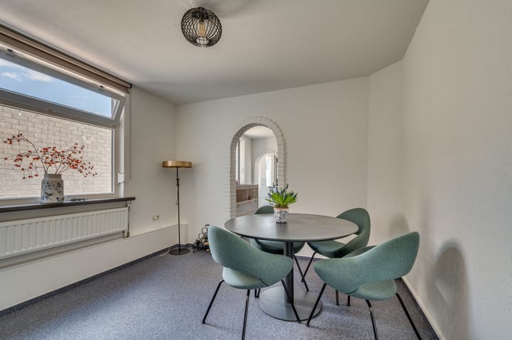 Foto 13 van Leeuwerikstraat 68