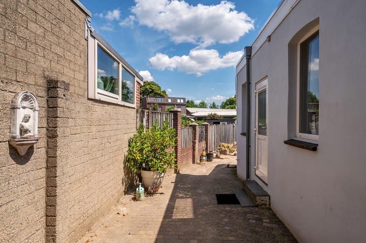 Foto 30 van Leeuwerikstraat 68