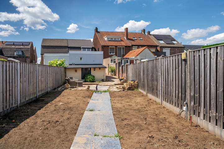 Foto 34 van Leeuwerikstraat 68