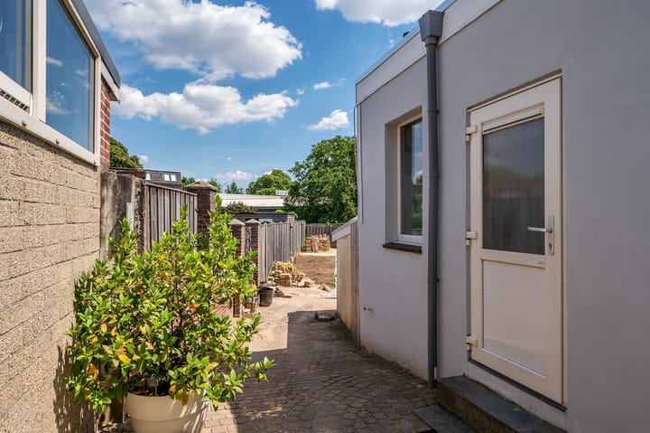 Foto 31 van Leeuwerikstraat 68