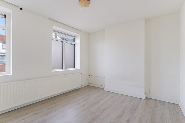 Foto 12 van Kanaalstraat 105