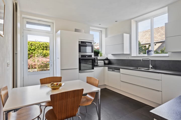 Photo 9 of Rozenstraat 24