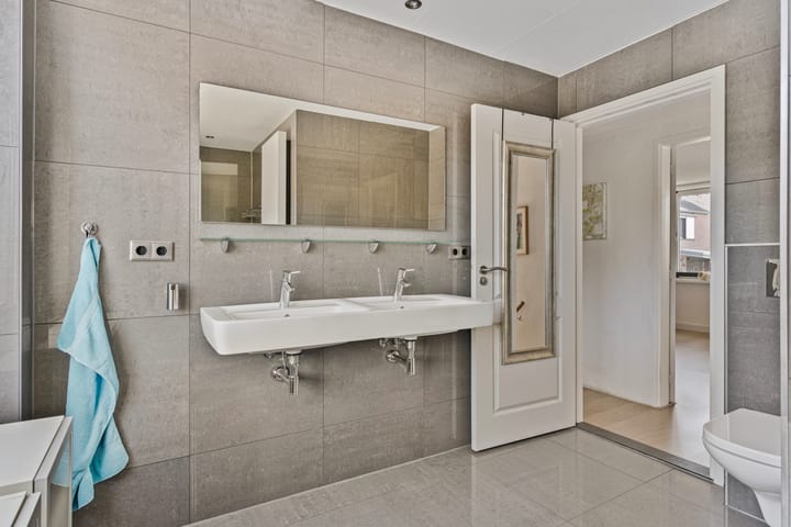 Photo 18 of Rozenstraat 24