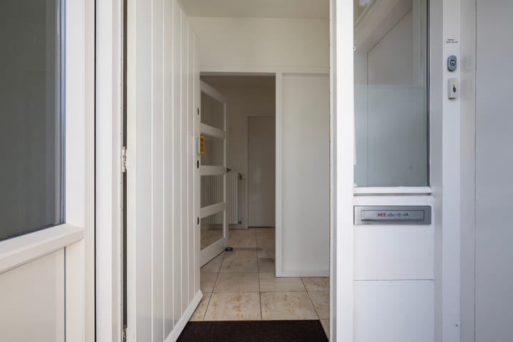 Foto 6 van Kooikersplein 2-A