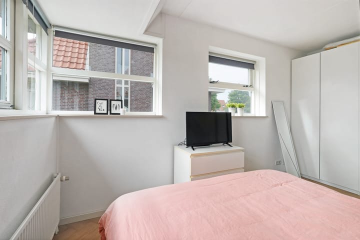 Foto 16 van Robert Johnsonstraat 43