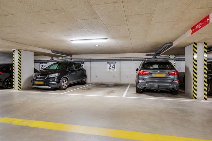 Foto 32 van Roersingel 172