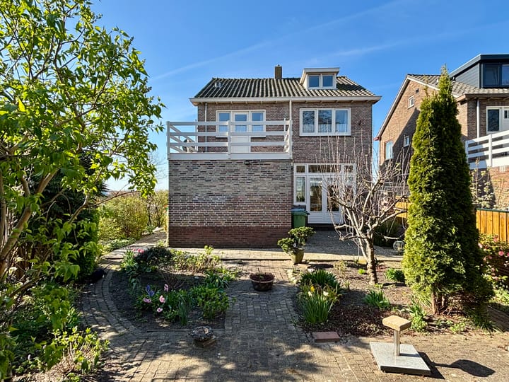 Foto 3 van Esdoornlaan 45