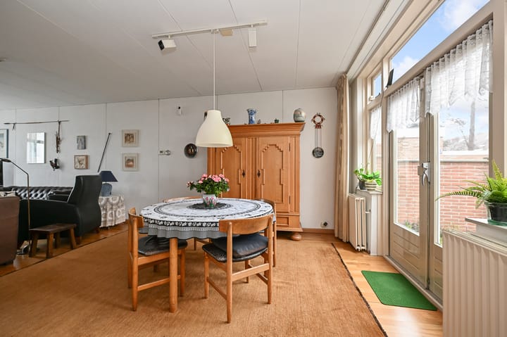 Foto 8 van Esdoornlaan 45