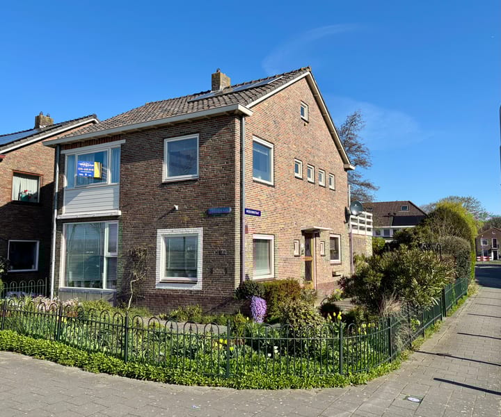 Foto 41 van Esdoornlaan 45