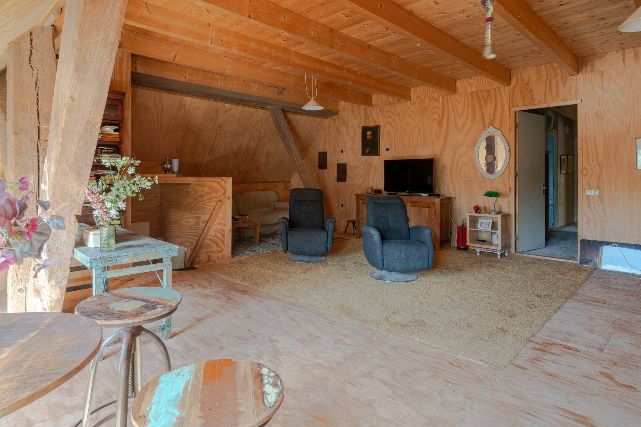 Foto 33 van Haulewei 24