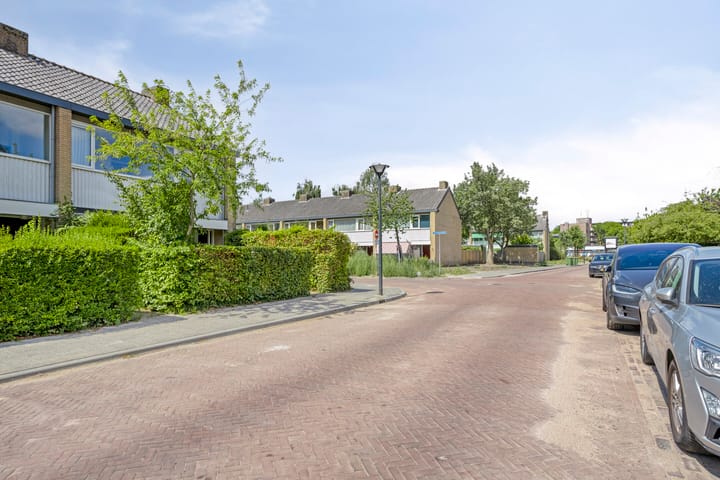 Photo 34 of Twikkelstraat 40