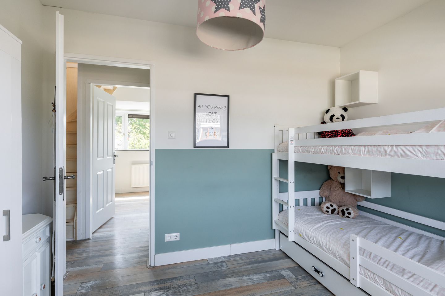 Foto 25 van Van Embdenstraat 6