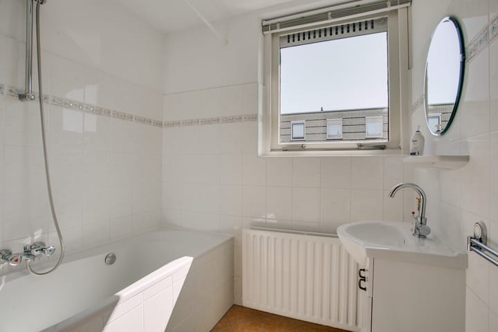 Photo 27 of Aakwerf 37