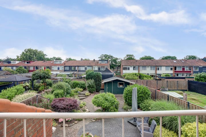 Foto 3 van Van Middachtenweg 12