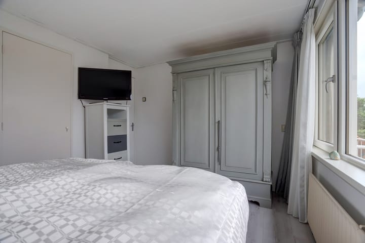 Foto 24 van Van Middachtenweg 12