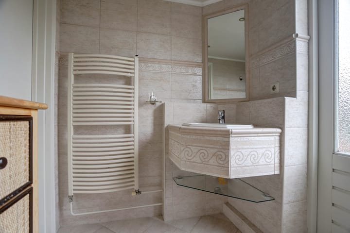 Foto 28 van Van Middachtenweg 12