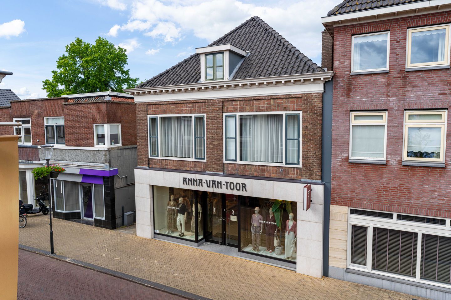 View photo 1 of Hoogstraat 14