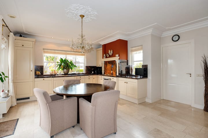 Foto 13 van Vredebestlaan 47