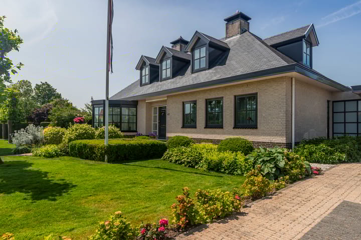 Foto 40 van Vredebestlaan 47