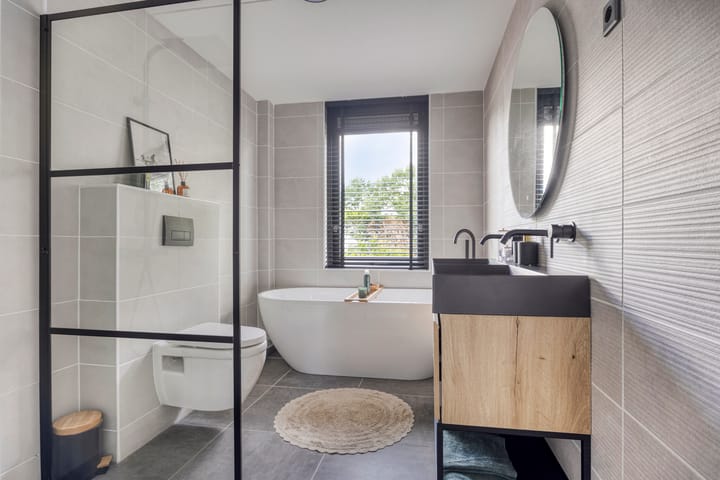 Foto 21 van Wethouder M J van den Hatertstraat 29