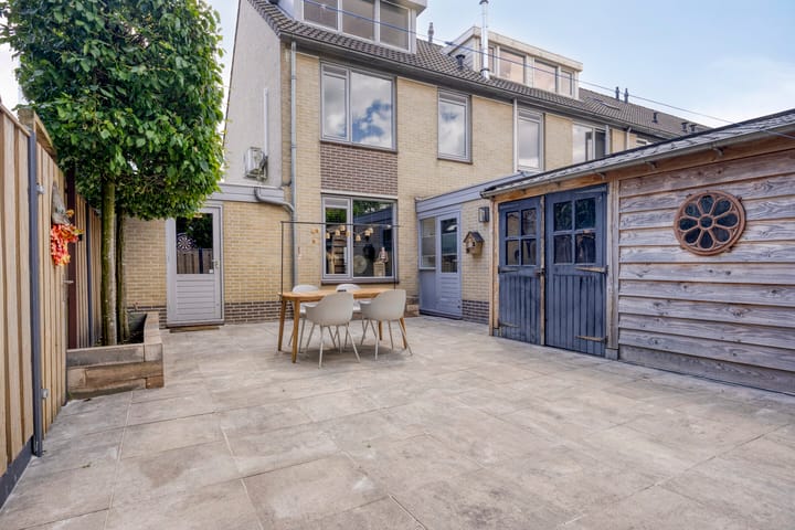 Foto 28 van Wethouder M J van den Hatertstraat 29