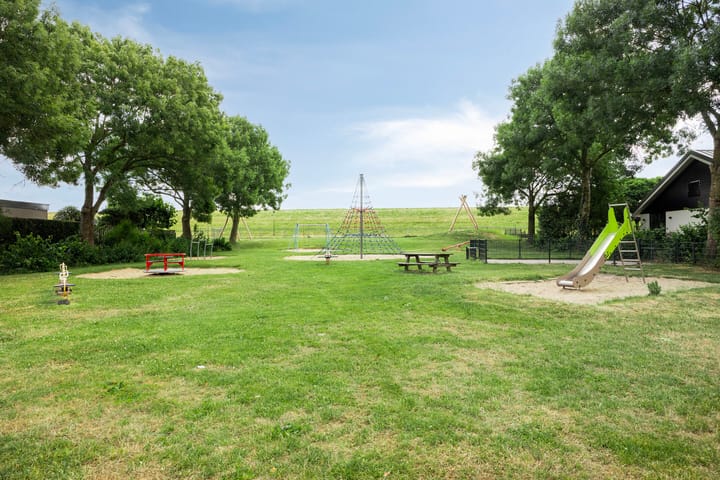 Foto 32 van Wethouder M J van den Hatertstraat 29