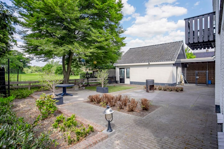 Photo 2 of Secr. Engelbertinkstraat 14