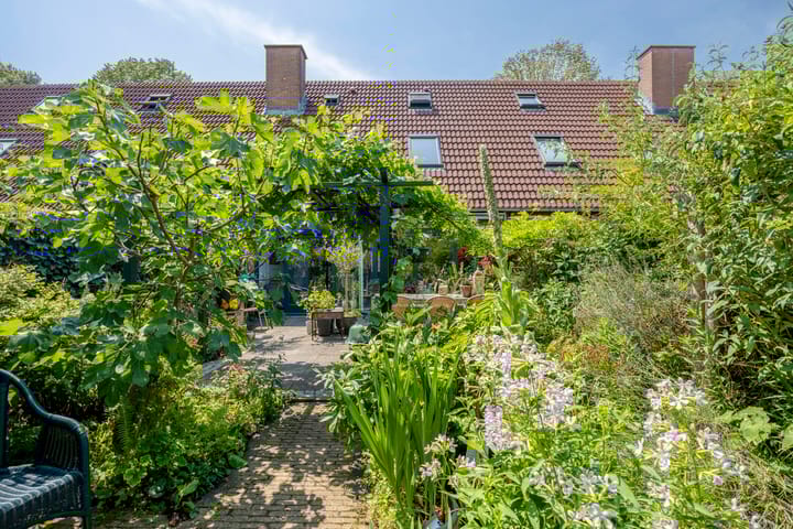 Photo 39 of Nystadstraat 70