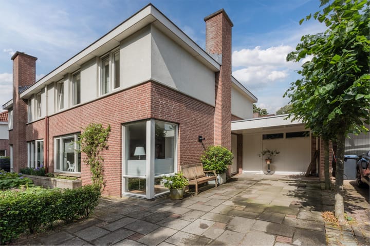 Foto 7 van Pater Leijdekkersstraat 107