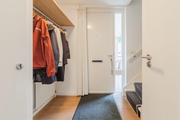 Foto 31 van Pater Leijdekkersstraat 107