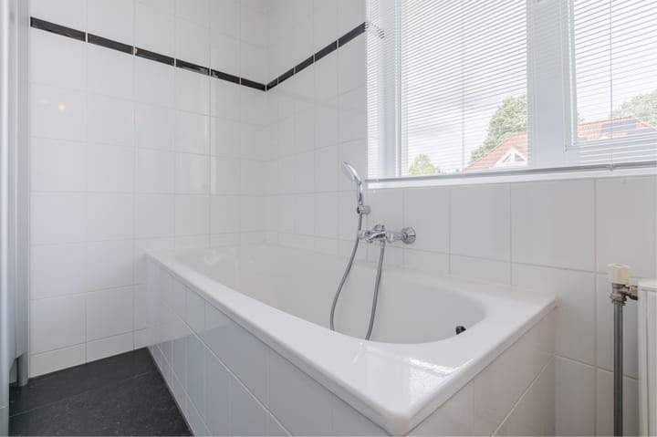 Foto 45 van Pater Leijdekkersstraat 107