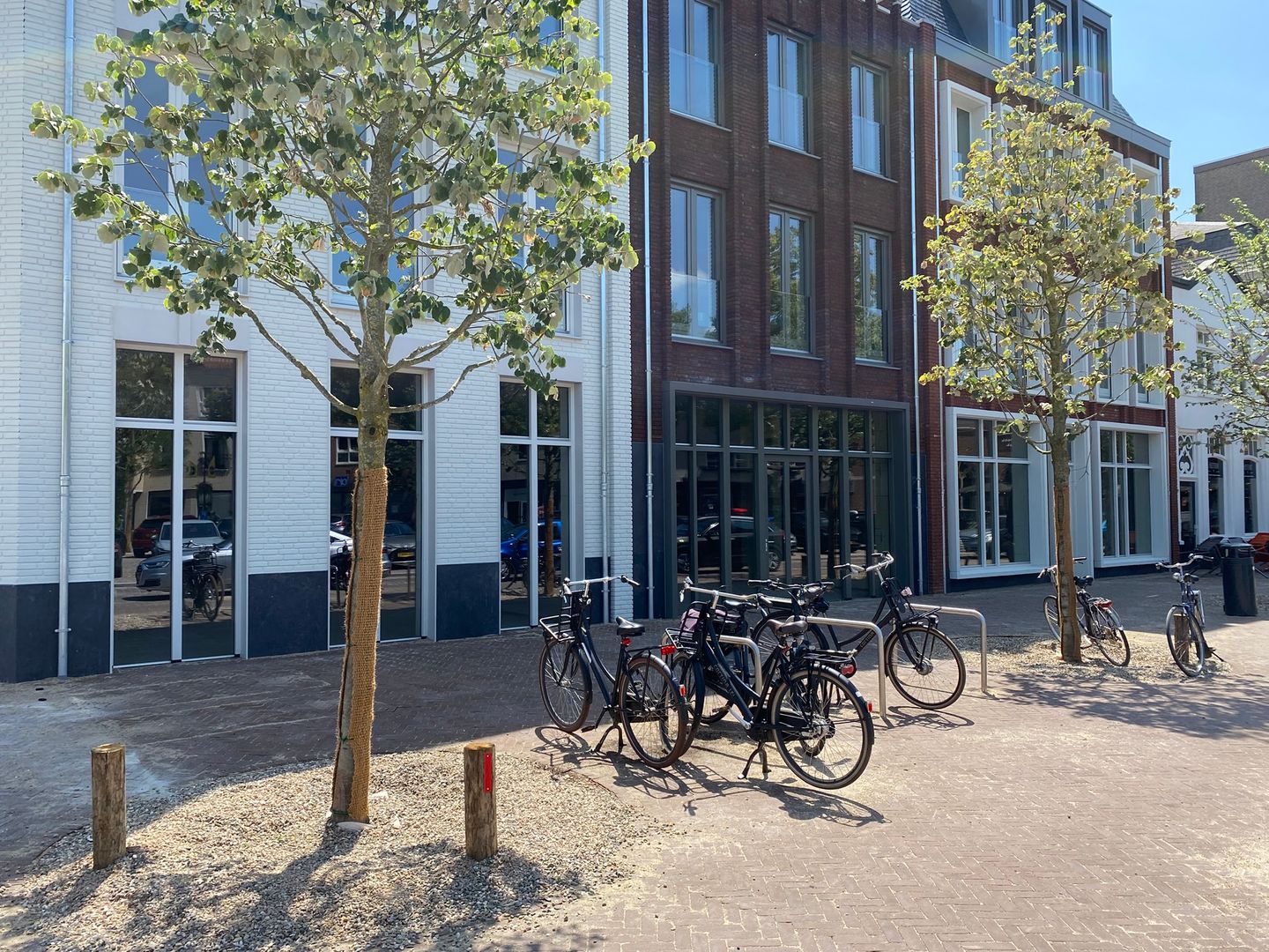 Bekijk foto 1 van Markt