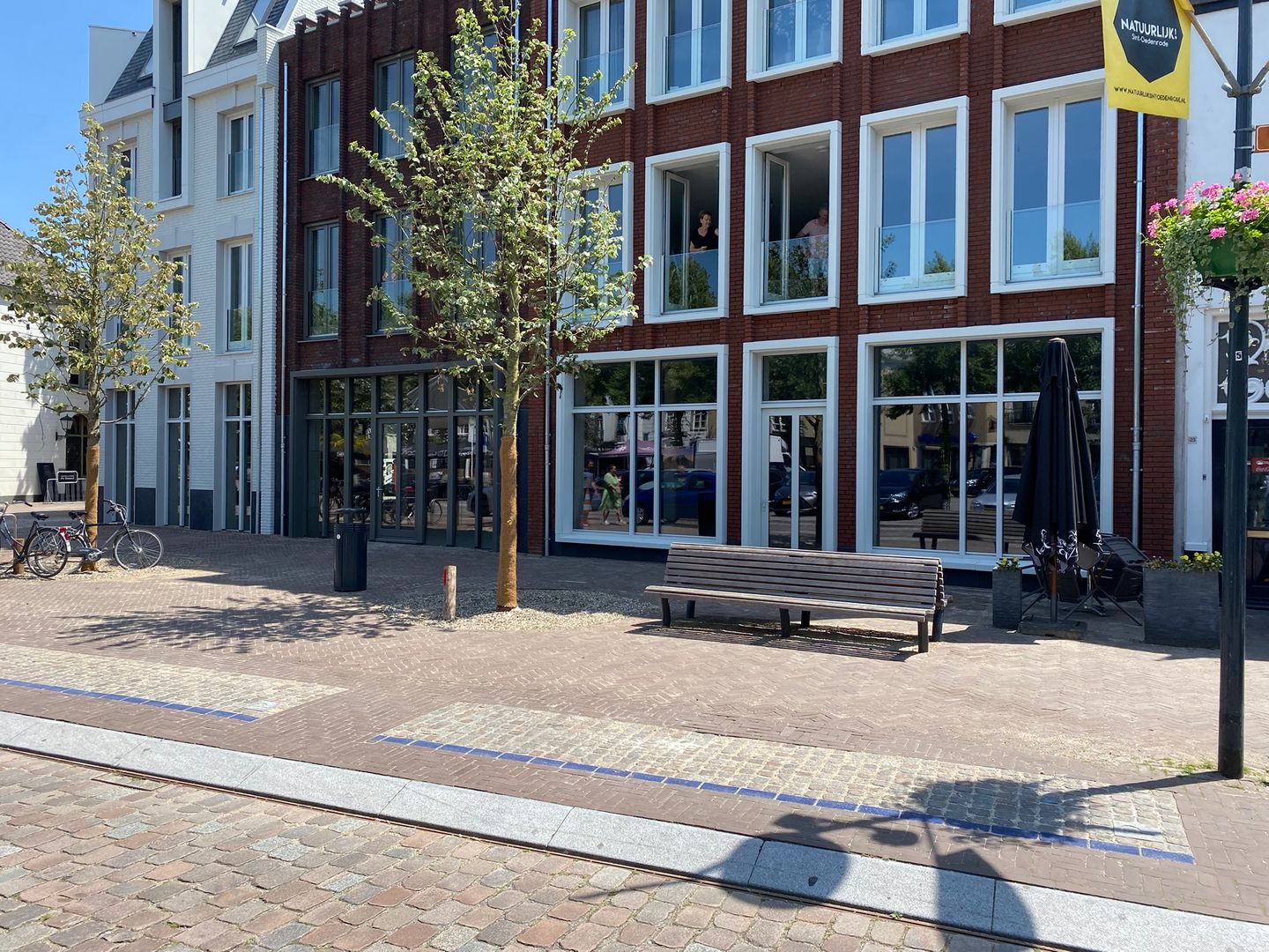Bekijk foto 3 van Markt