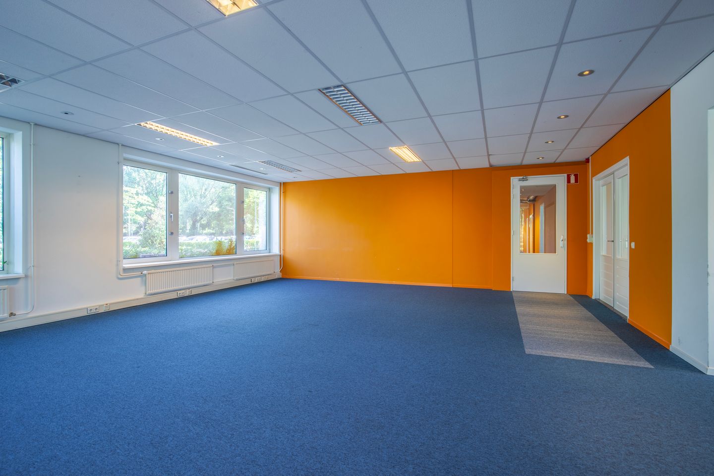 View photo 4 of Vlaardingenweg 7