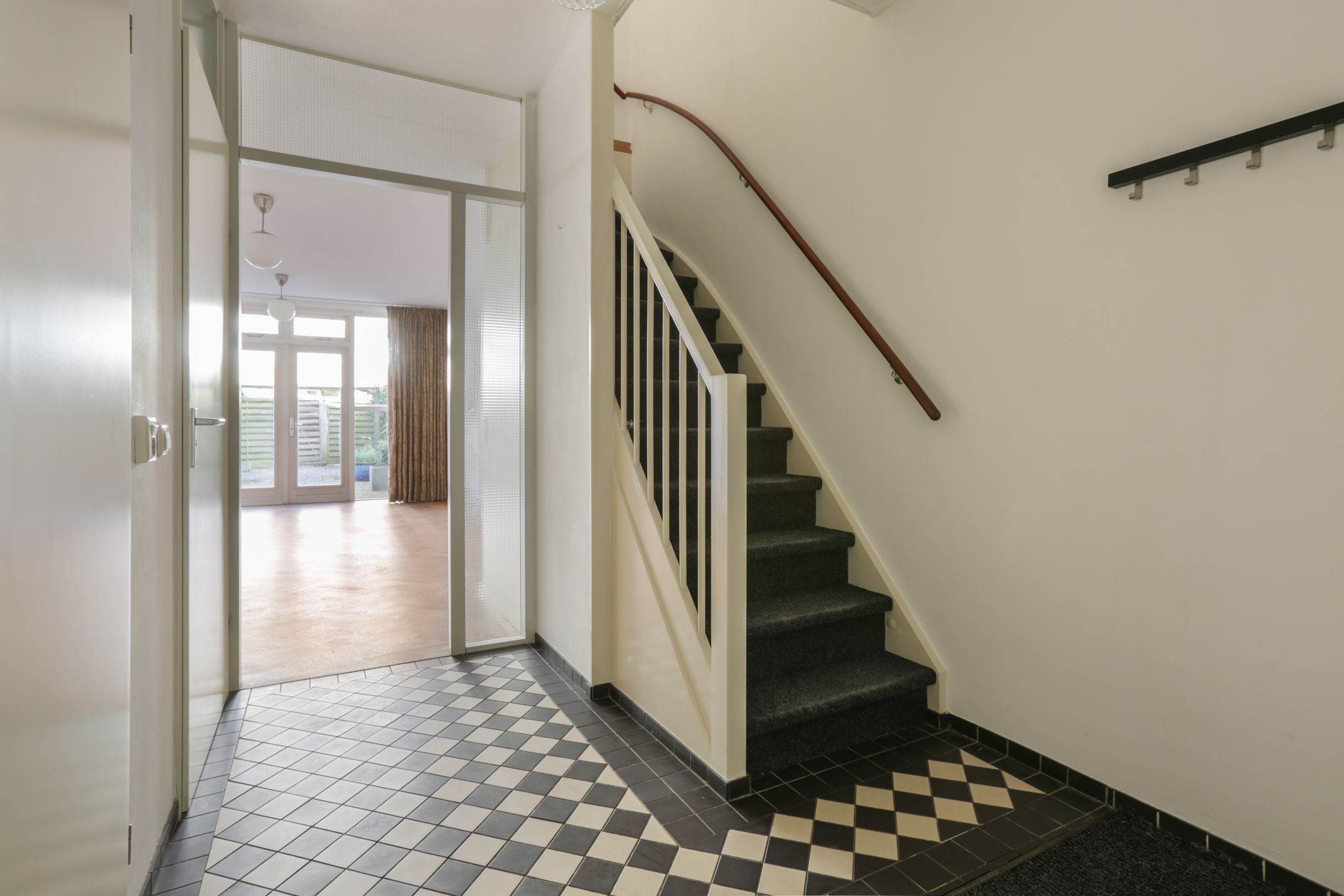 Photo 9 of Louise Henriëttestraat 2-M