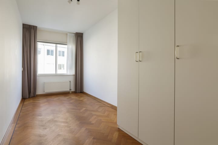 Photo 11 of Louise Henriëttestraat 2-M