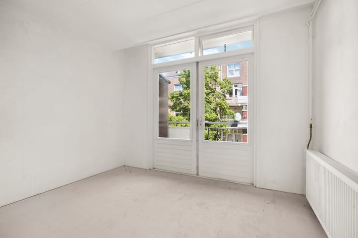 Photo 9 of Madurastraat 69-B