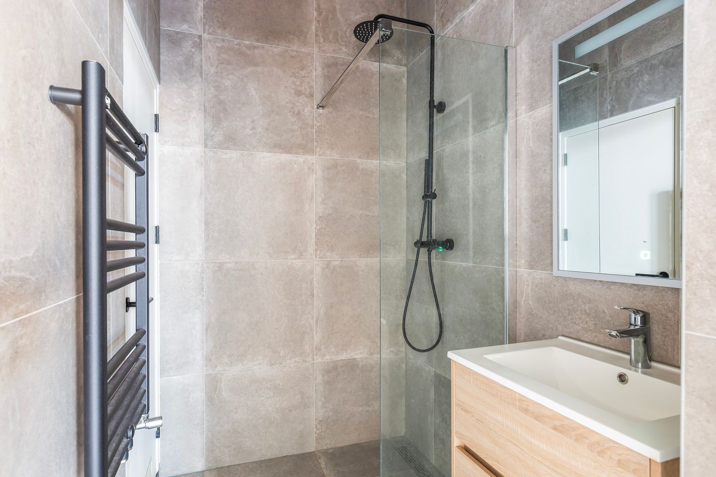 Foto 4 van Van Meekerenstraat 7